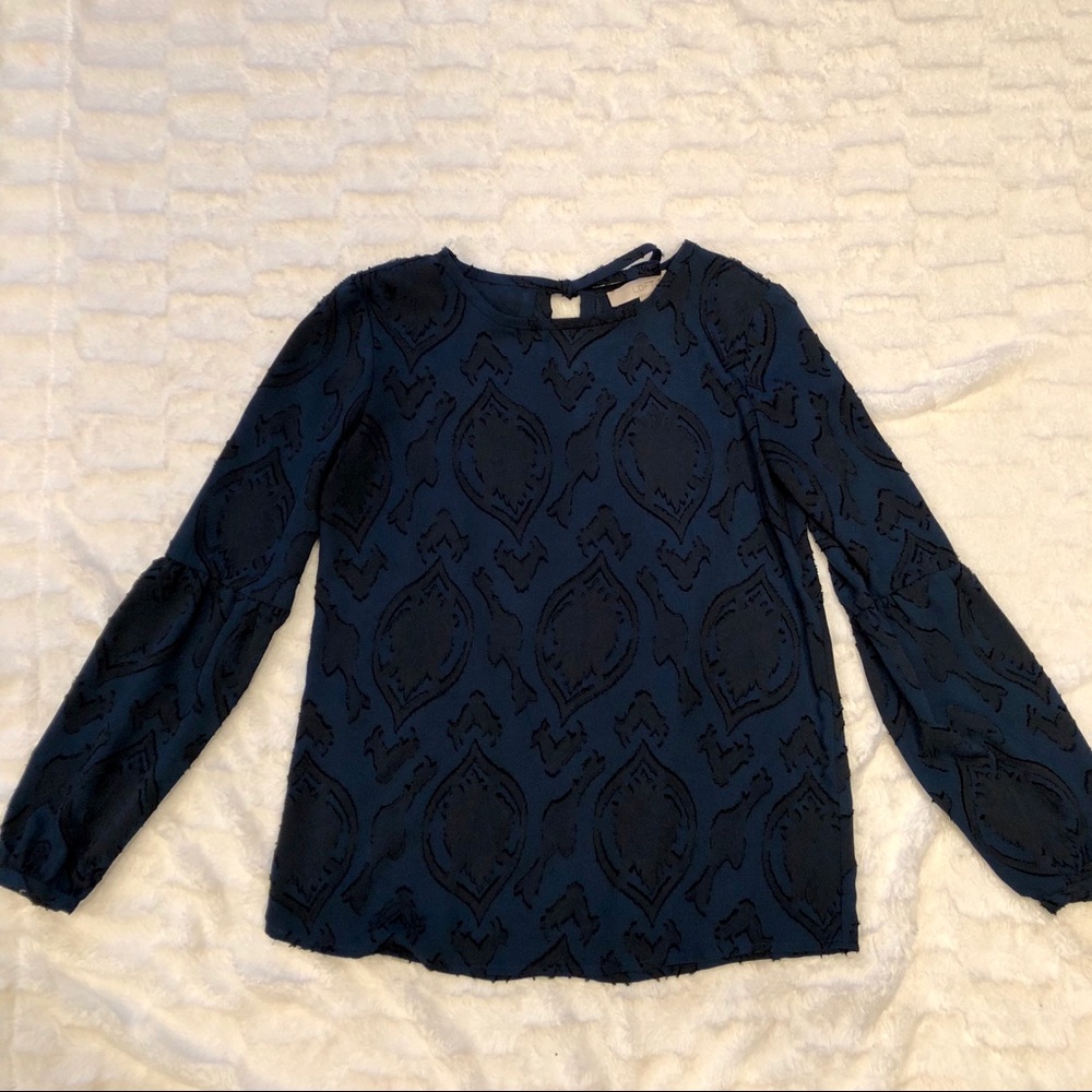 PRICE ✂️Loft Detailed Blouse